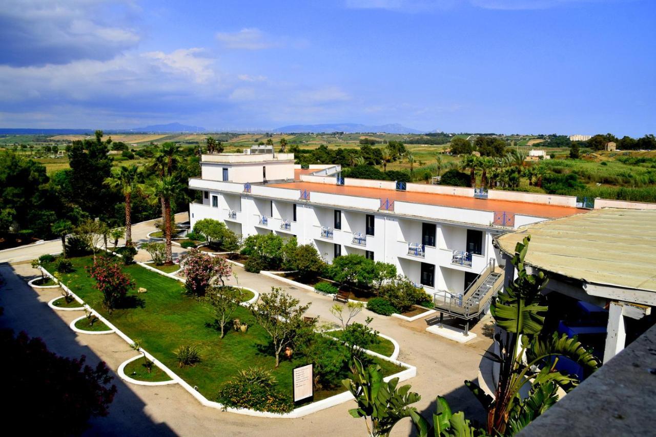 Zeta Club Selinunte Hotel Marinella di Selinunte Bagian luar foto